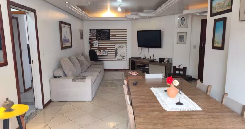 Apartamento de 3 dorms no bairro Centro