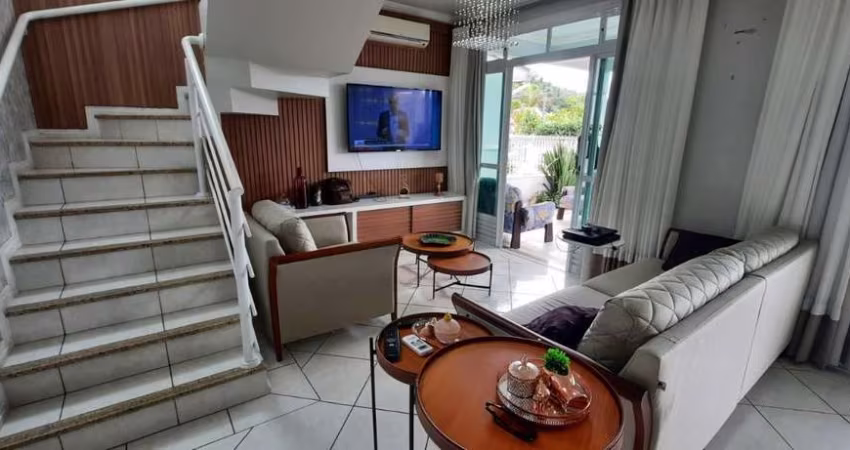 Casa 4 quartos sendo 1 suíte na Praia de Fora em Palhoça