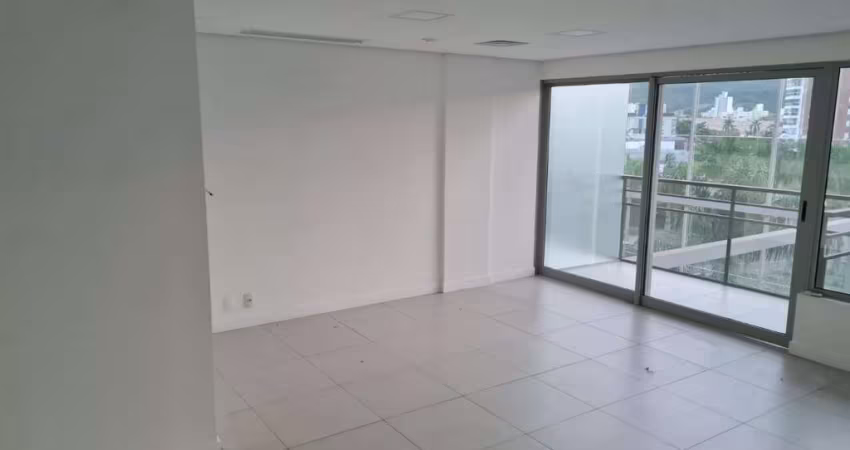 Sala Comercial de 39m² na Pedra Branca