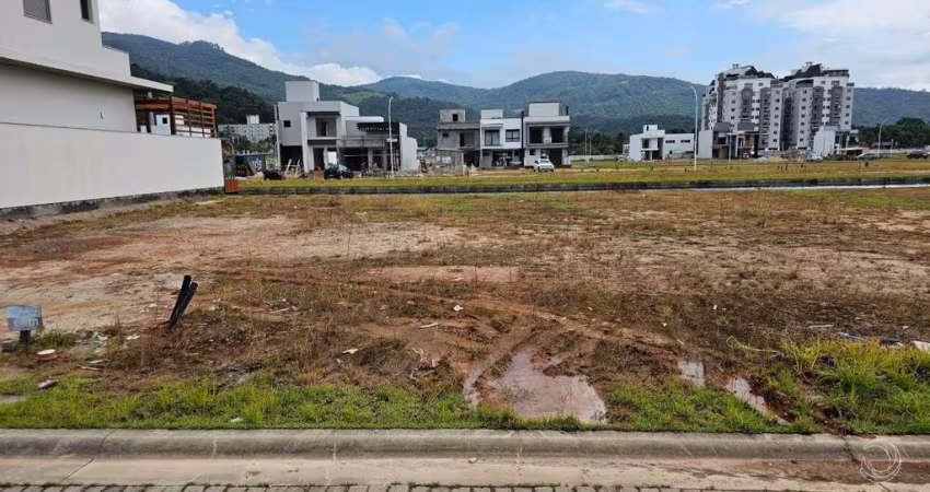 Terreno de 228,02m² no bairro Deltaville em Biguaçu
