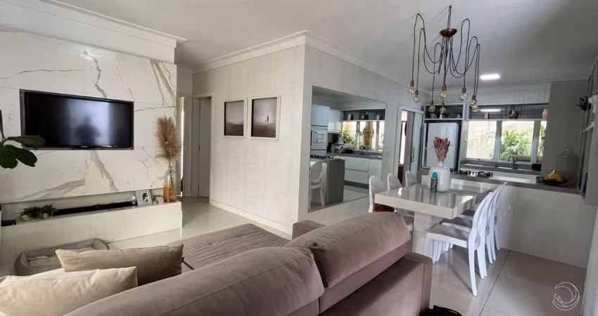 Casa com 269m² e 5 quartos sendo 1 suíte  em Canasvieiras
