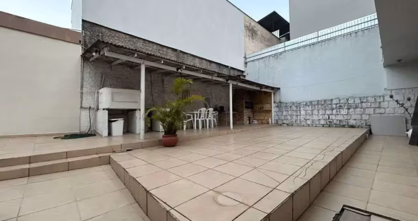 Casa de 162,75m² com 4 quartos sendo 1 suíte no jardim atlântico