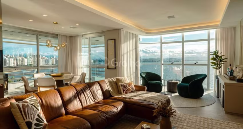 Apartamento de 211m² com 4 suítes na Agronômica