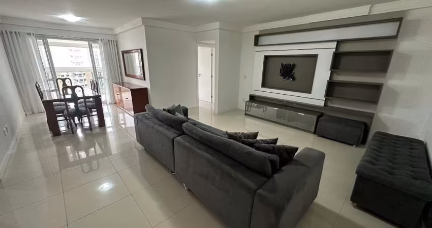 Apartamento de 3 quartos no bairro Campinas, São José.