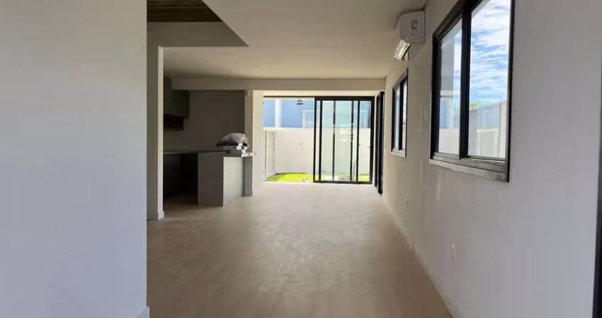 Casa com 3 quartos à venda na Doutor Cláudio Américo Prates, --, Campeche, Florianópolis