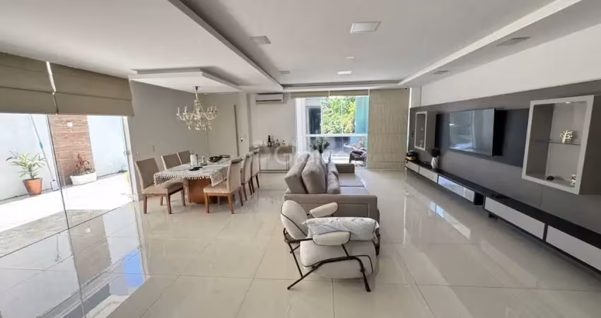Casa de 285m² com 4 quartos sendo 3 suítes no Monte Verde