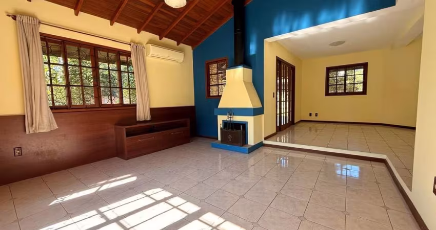 Casa com 3 quarto no bairro Rio Tavares