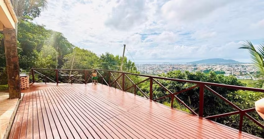 Casa Residencial com 4 quartos na Vargem Grande