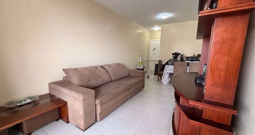 Apartamento com 3 quartos no bairro Itacurubi em Florianopolis - SC