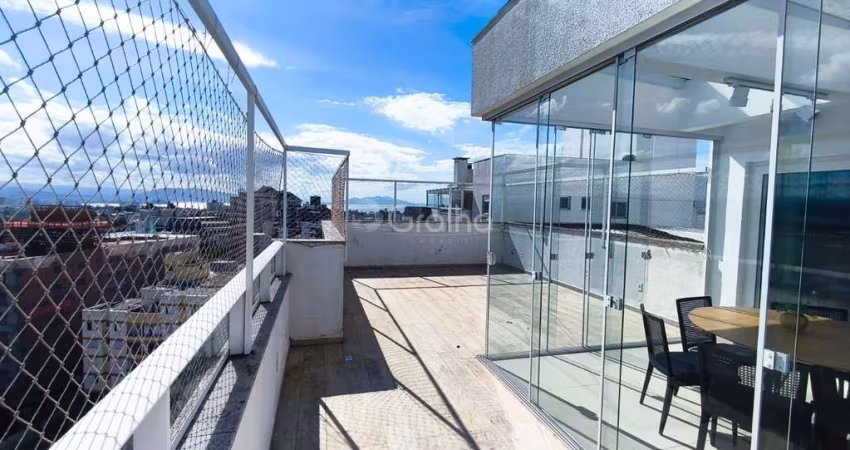 Cobertura de 175,89m² com 3 quartos sendo 2 suítes no Estreito