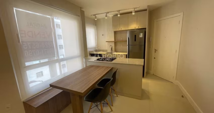 Apartamento com 1 Suíte no Centro de Florianópolis