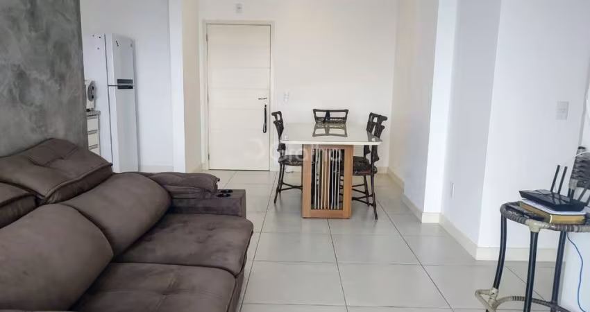 Apartamento de 78m² com 3 quartos sendo 1 suíte em no bairro Jardim Cidade de Florianópolis em São José