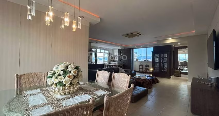 Duplex  249m², 4 dormitórios, 3 vagas no Balneário do Estreito