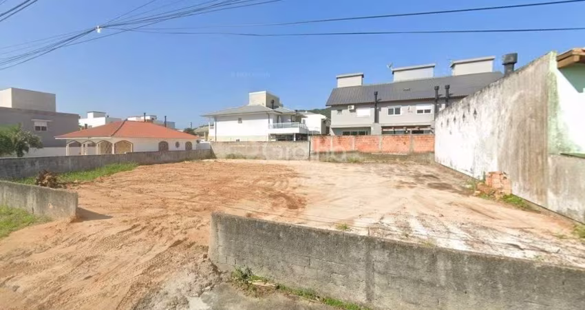 Terreno com 375m² no bairro Campeche , Florianópolis - SC