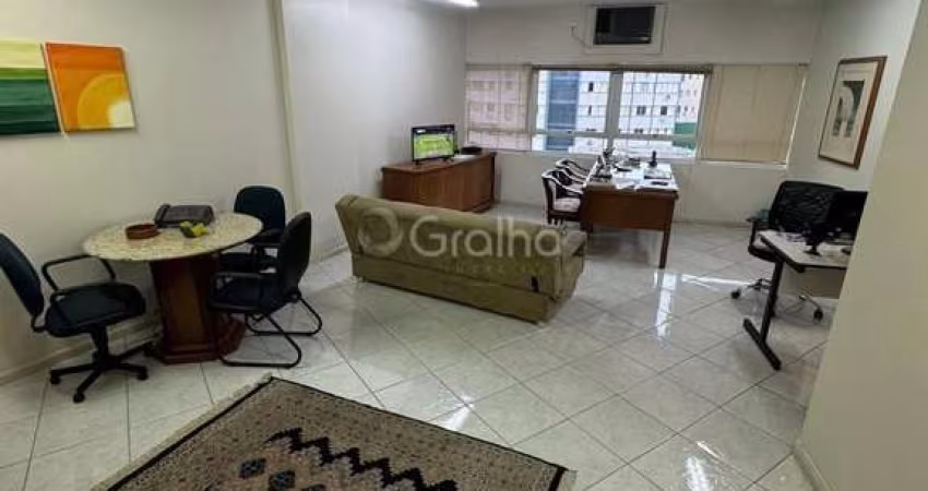 Sala Comercial de 40m² no Centro