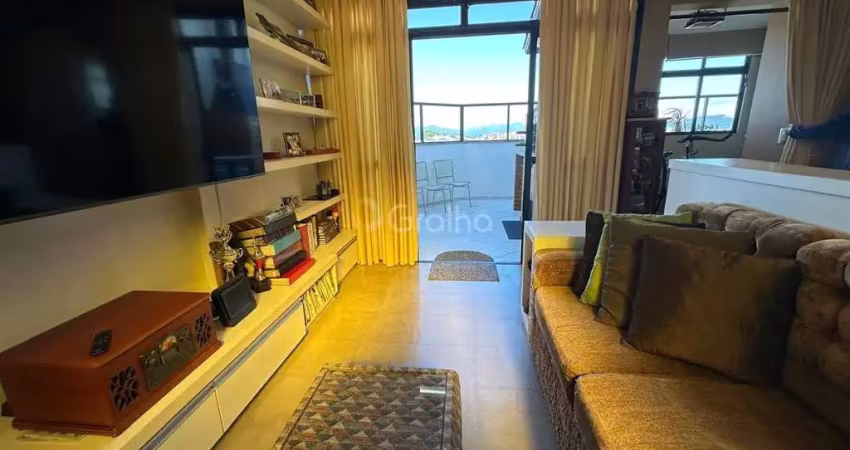 Apartamento Duplex de 203, 80 m2 em capoeiras, Florianópolis.