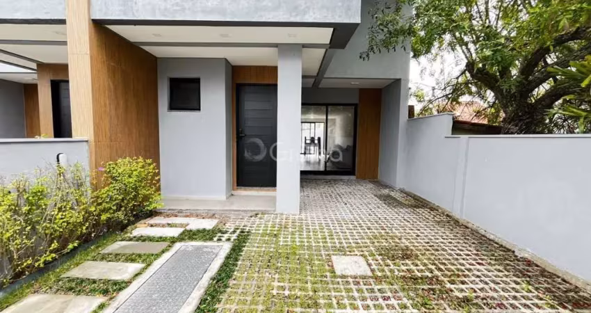 Casa Geminada com 3 suítes e 151m² privativos no Campeche, Florianópolis