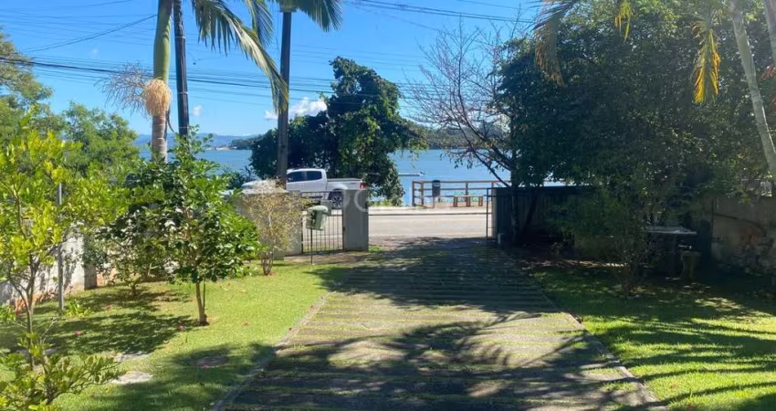 Terreno de 26.336m² no Ribeirão da Ilha
