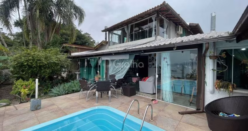 Casa Comercial de