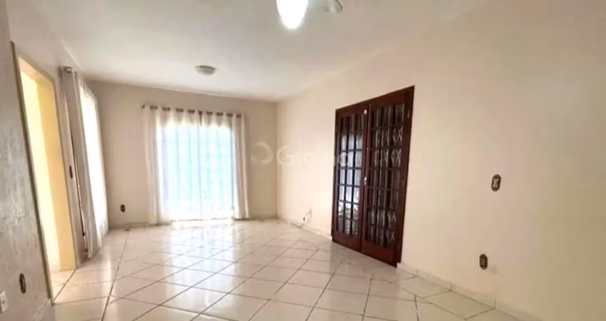 Casa residencial no bairro carianos com 3 dormitórios.