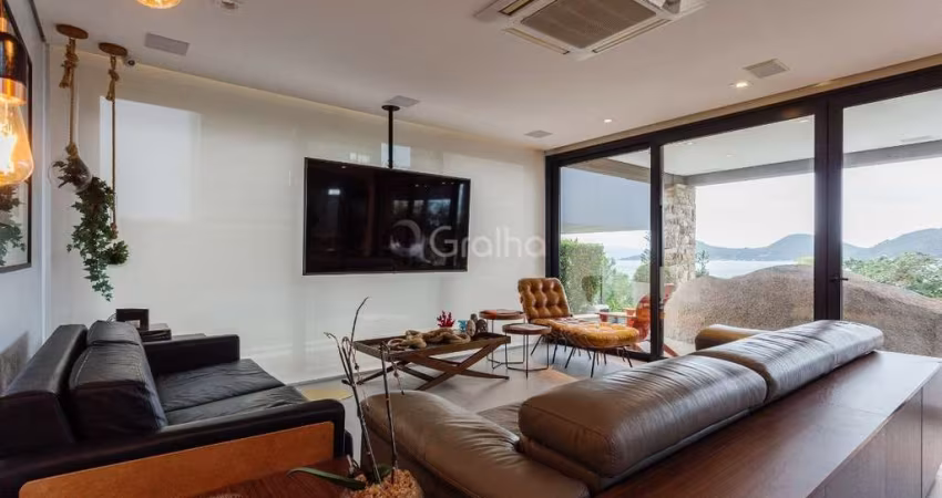 Casa de 435m² com 4 suítes em Cacupé