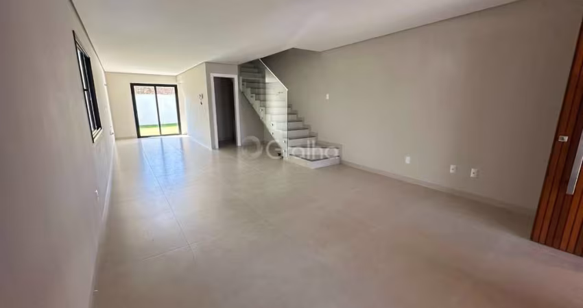 Casa com 3 quartos sendo 1 suíte no bairro Passa Vinte em Palhoça/SC