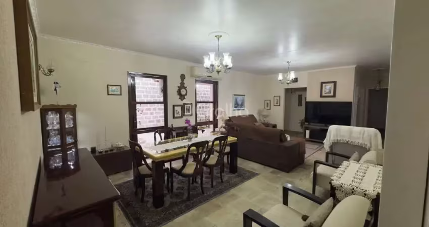 Casa residencial de 296m² com 4 quartos no saco grande