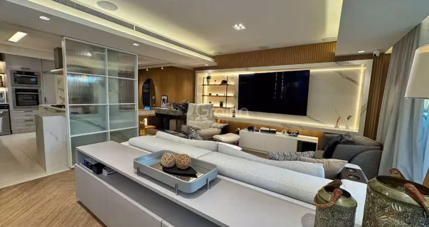 Cobertura de 240 m² com 3 quartos sendo 2 suítes no itacorubi