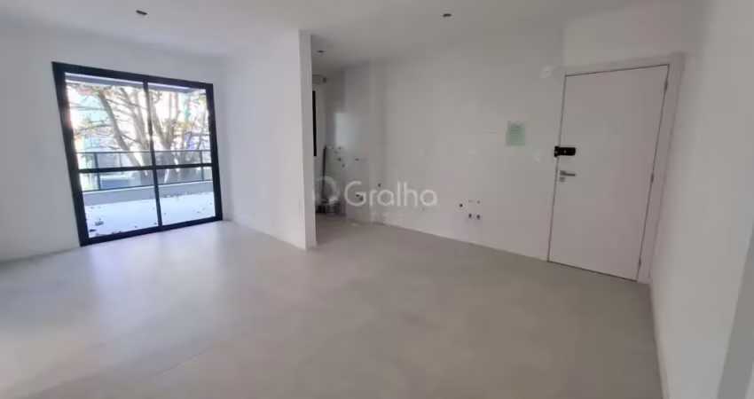 Apartamento de 121m² com 2 quartos sendo 1 suíte na carvoeira