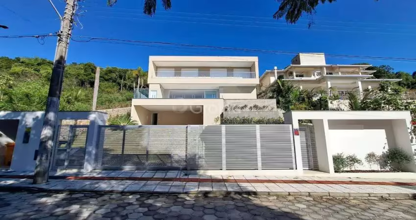 Casa com 4 quartos à venda na Rua Ênnio Demaria Cavallazzi, --, Praia Brava, Florianópolis