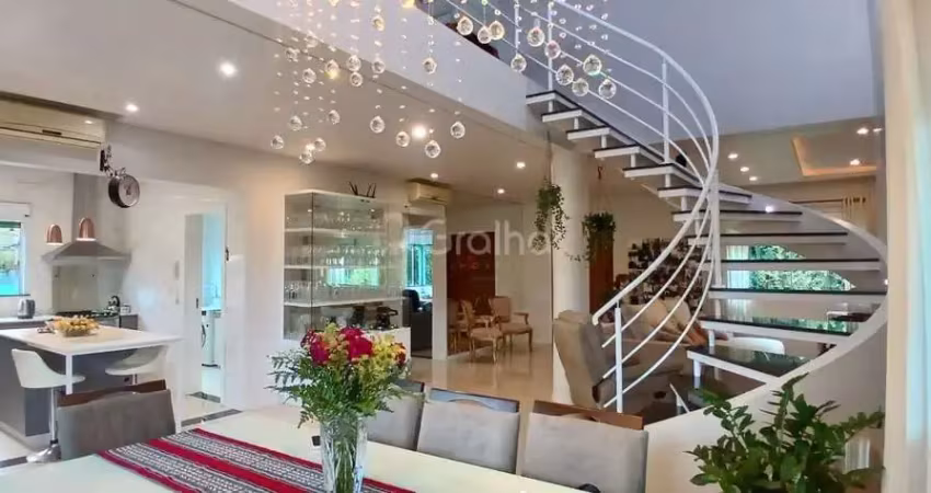 Casa residencial alto padrão com 3 quartos, 2 suítes e 436m² privativos na carvoeira, florianópolis