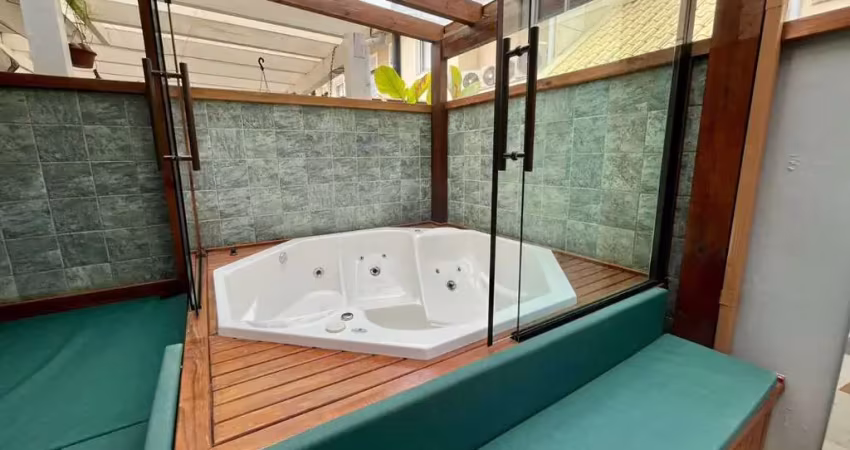 Casa em condomínio fechado com 3 quartos no morro das pedras