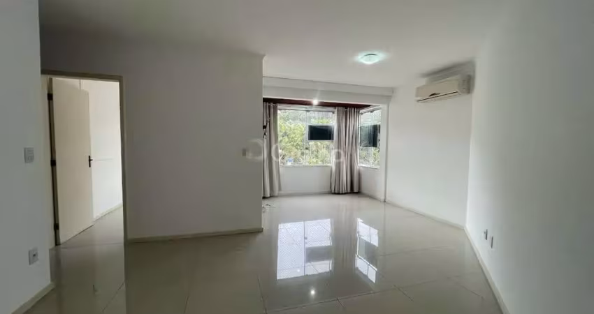 Apartamento de 74m² com 2 quartos sendo 1 suíte no itacorubi