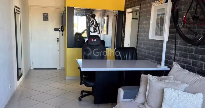 Apartamento de 72m² com 2 quartos sendo 1 suíte no bom abrigo