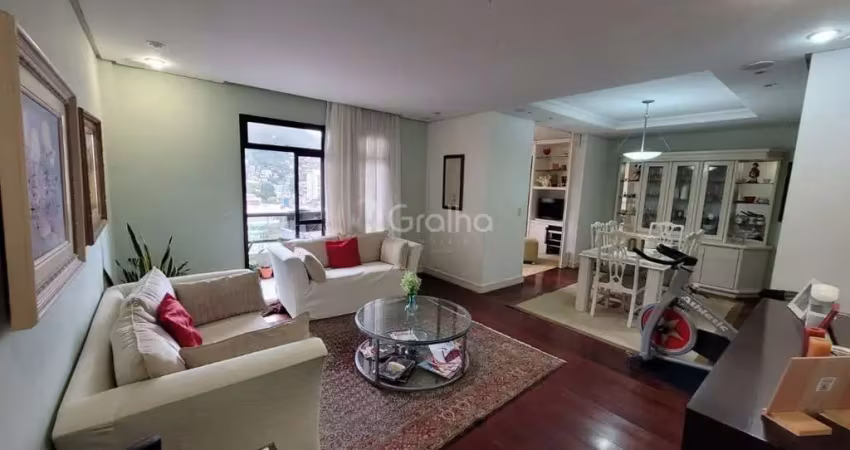 Apartamento de 165m² com 4 quartos sendo 1 suíte no centro