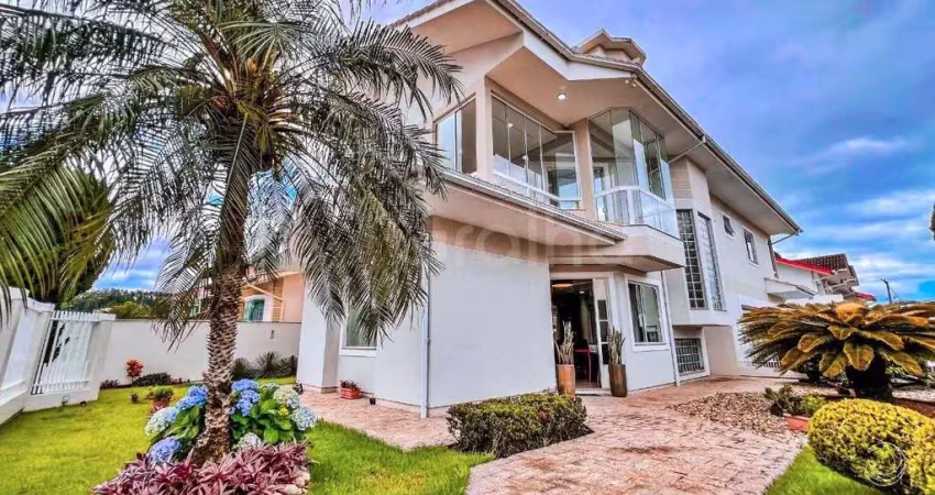 Casa com 4 quartos e com area total de 248m2, localizada no pagani