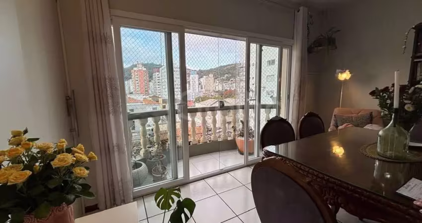 Apartamento com 4 quartos e 117m² privativos no centro de florianópolis