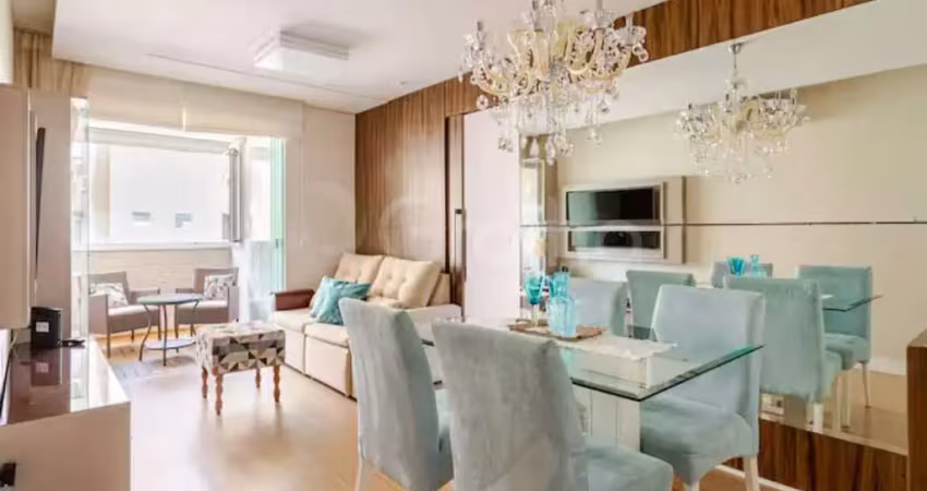 Apartamento de 65m² com 2 quartos sendo 1 suíte na costeira do pirajubae
