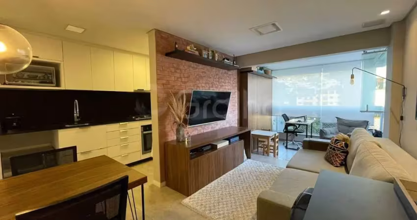 Apartamento de 72m² com 2 quartos sendo 1 suíte no saco grande