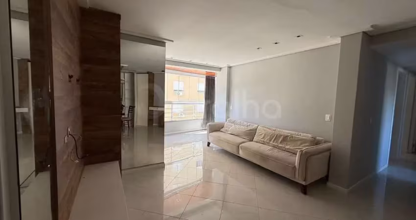 Apartamento de 125m² com 3 quartos sendo 1 suíte na agronômica