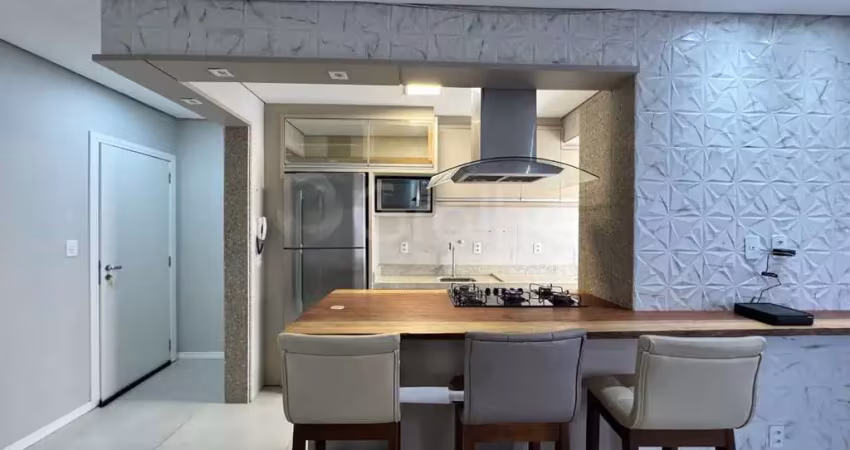 Apartamento com 2 quartos com 67m² no centro, florianópolis.