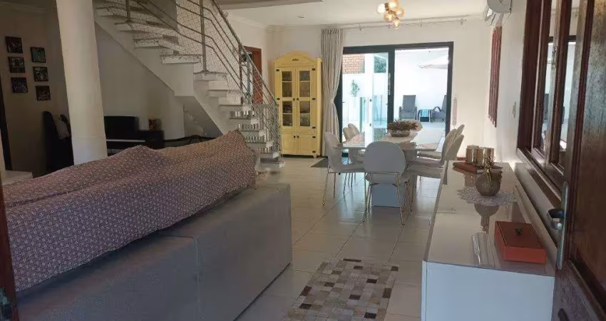 Casa com 4 quartos sendo 3 suites com 209,00m² na daniela, florianópolis.