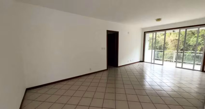 Apartamento com 3 quartos sendo 1 suite com 101,23m² na agronômica.
