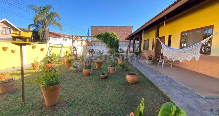 Casa na barra da lagoa com 5 quartos e 350m² privativos na barra da lagoa, florianópolis