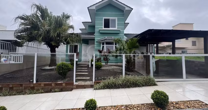 Casa com 3 quartos à venda na Rua das Macieiras, --, Pedra Branca, Palhoça