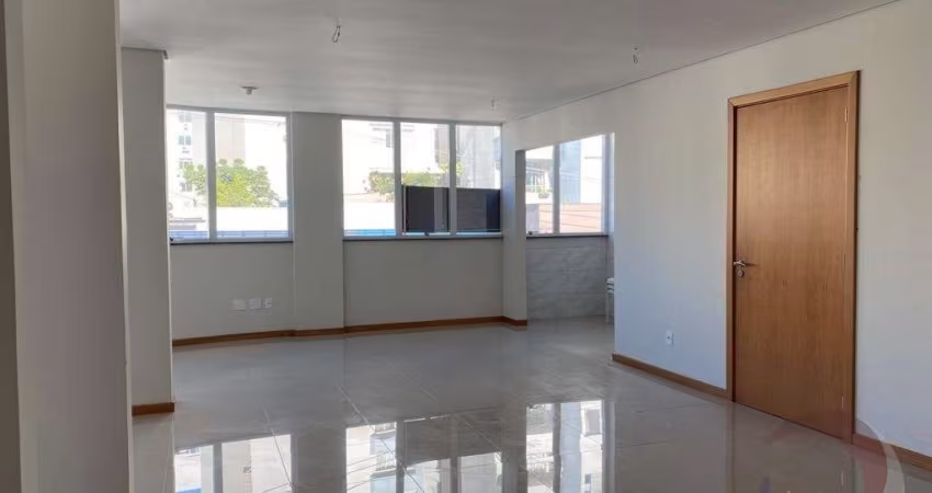 Prédio de 594m² no bairro Centro
