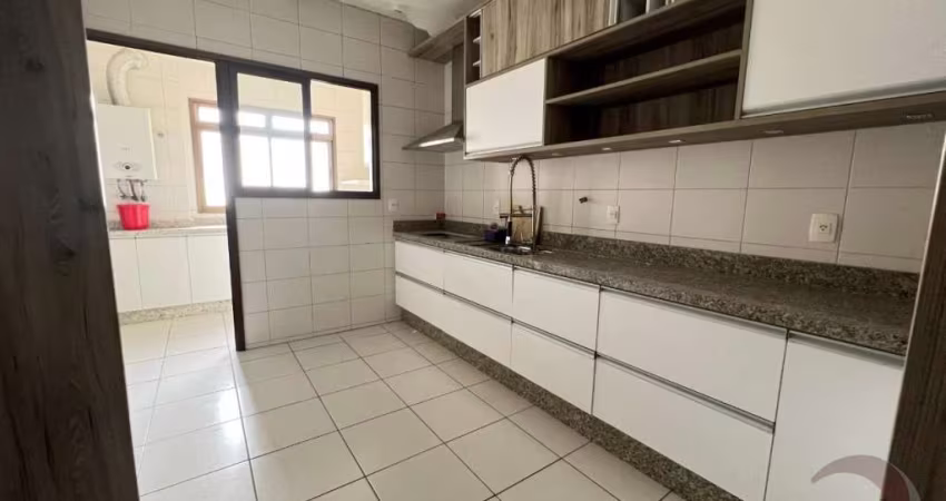 Apartamento de 4 dorms no bairro Balneário