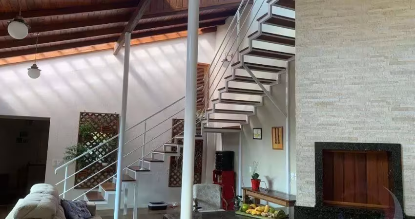 Casa com 6 quartos à venda na Rua Dialtino Antônio Cabral, --, Agronômica, Florianópolis