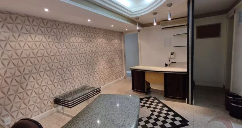 Sala Comercial de 147.9m² no bairro Centro