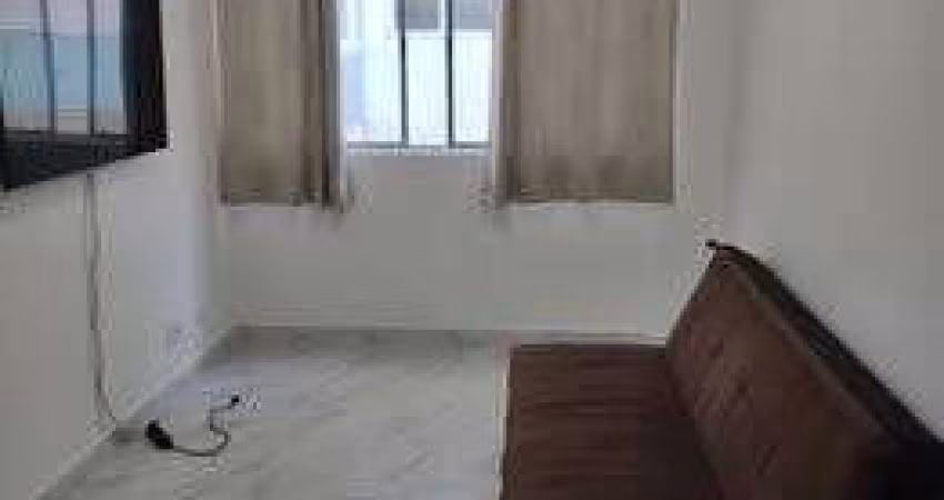 Loucura, Loucura. **Grande oportunidade**. Excelente apartamento mobiliado, na Vila Tupi, a 100 metros do mar, de 01 dormitório.